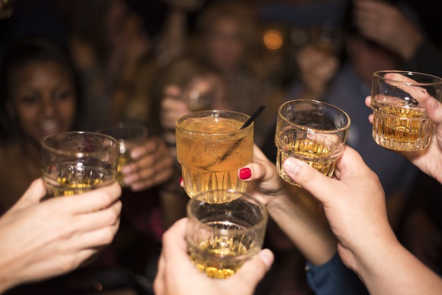 Les afterworks peuvent-ils nous rendre alcooliques ?