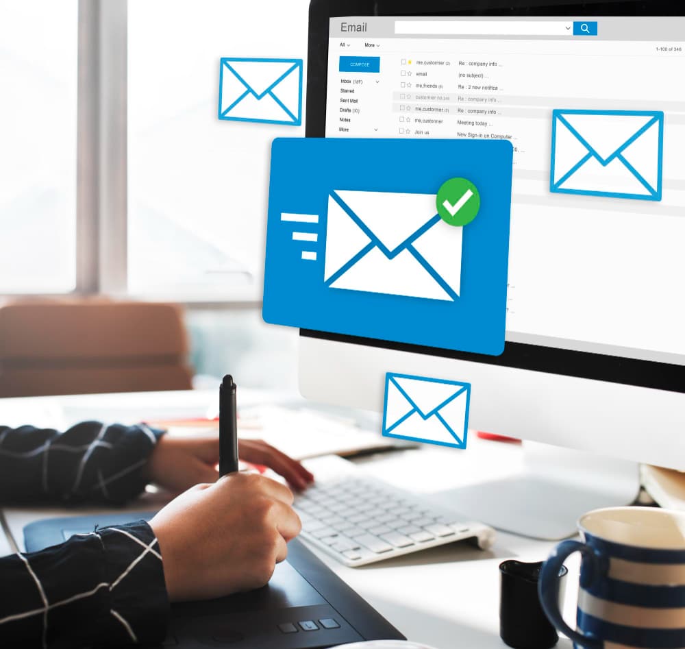 Courriels, notifications, journées à rallonge... : l'hyperconnexion, un danger croissant en milieu professionnel