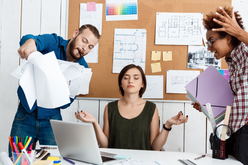Au travail, la santé mentale s'améliore… mais pas pour tous