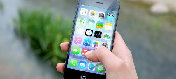 L'addiction aux smartphones cacherait une addiction aux interactions sociales
