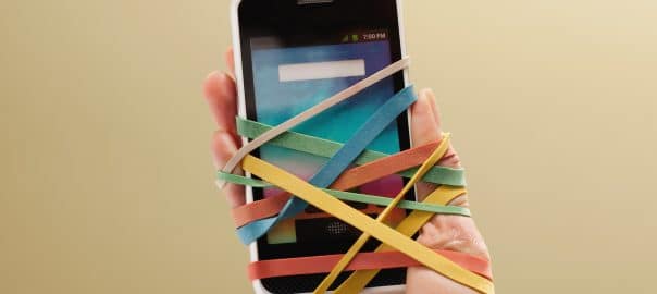 ADDICTIONS COMPORTEMENTALES / Oui il existe une addiction au smartphone mais il est possible de décrocher