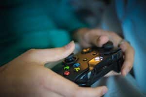 Mieux comprendre l’addiction aux jeux vidéo sur internet : intérêt d’un modèle neurocognitif à trois dimensions