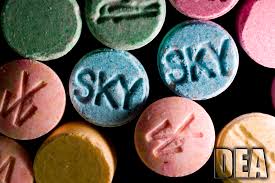 Des étudiants témoignent sur la MDMA (Le Figaro)