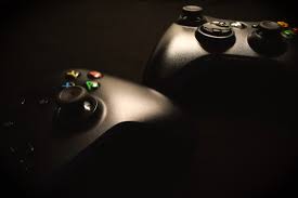 Relations inappropriées du joueur au jeu vidéo dans le cadre du jeu problématique et le trouble d'usage du jeu vidéo : revue systématique