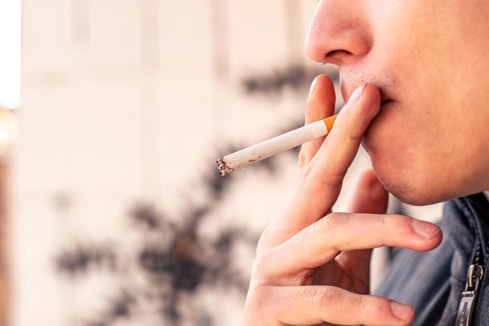 Espagne le ministère de la santé veut interdire de fumer sur les terrasses