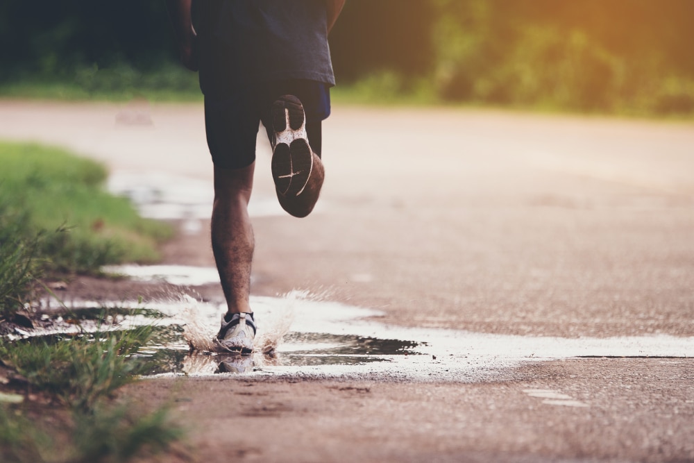 160 km soit près de quatre marathons par semaine si je ne cours pas je sombre la bigorexie racontée par ceux qui la vivent