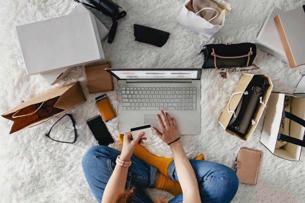 Toujours à découvert avant la fin du mois j'étais en train de me ruiner sans le savoir et cette prise de conscience a tout changé